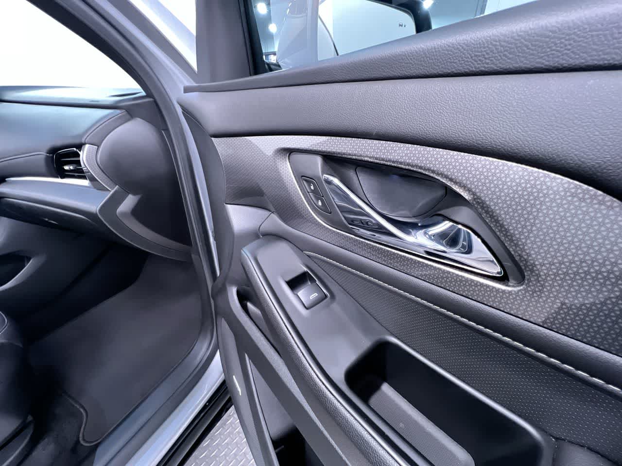 2024 Chevrolet Traverse Limited Premier