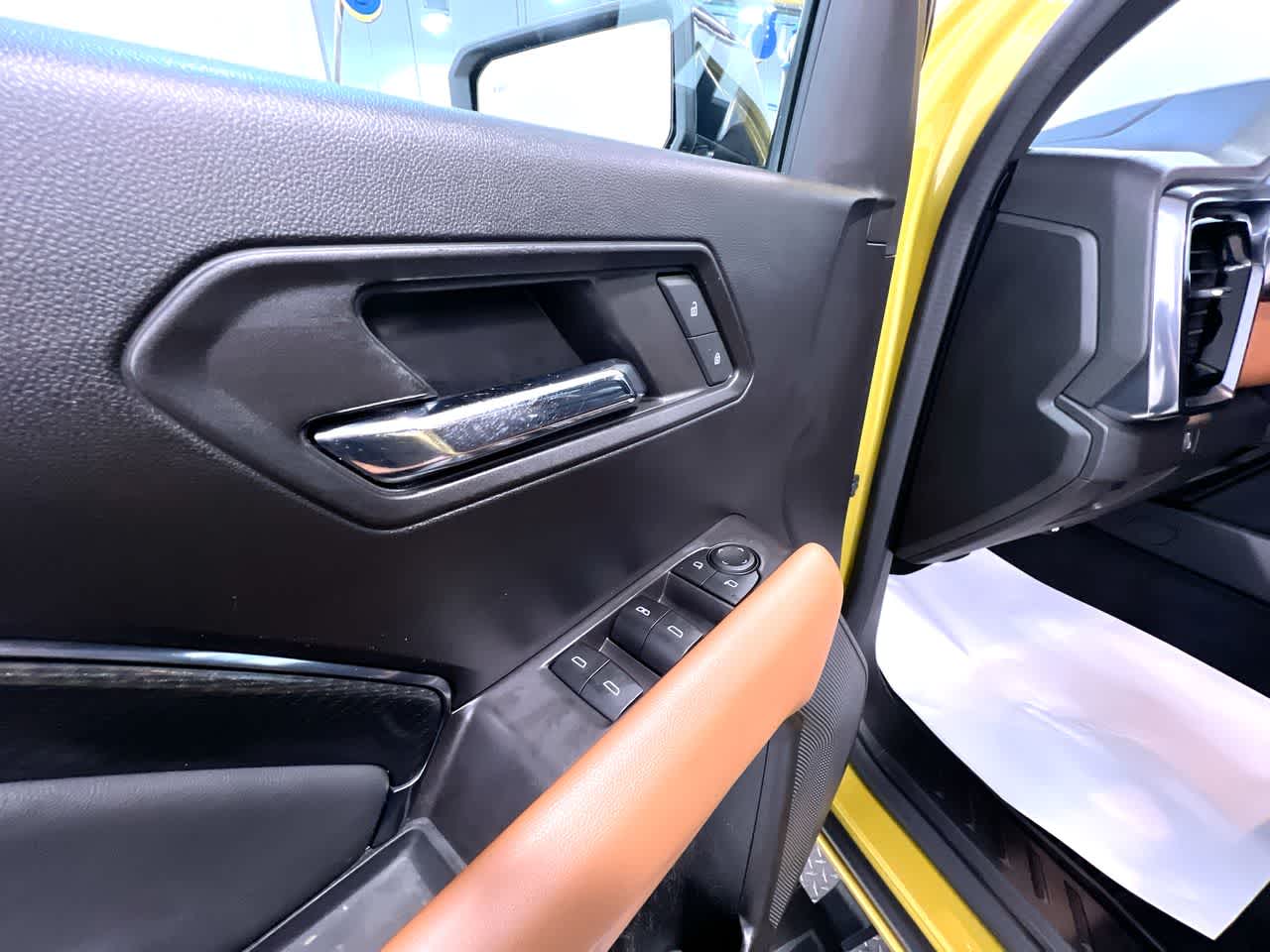2023 GMC Canyon 4WD AT4
