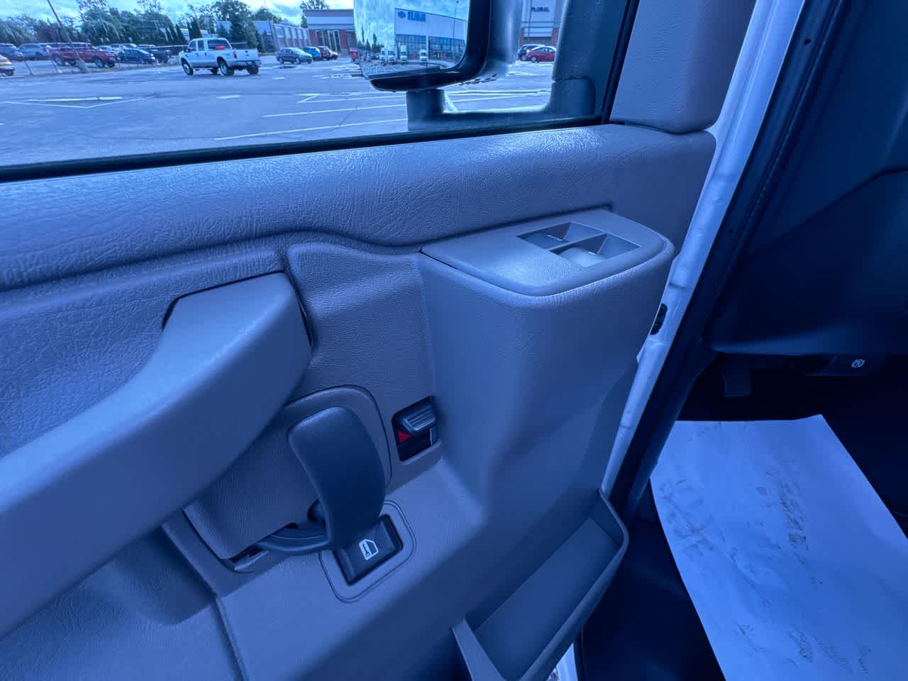 2026 Chevrolet Express Cutaway 3500 1WT