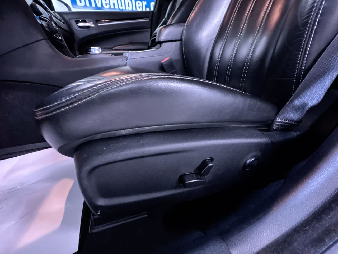 2021 Chrysler 300 300S