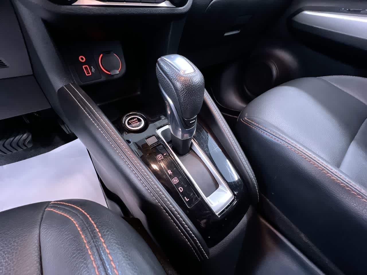 2020 Nissan Kicks SR