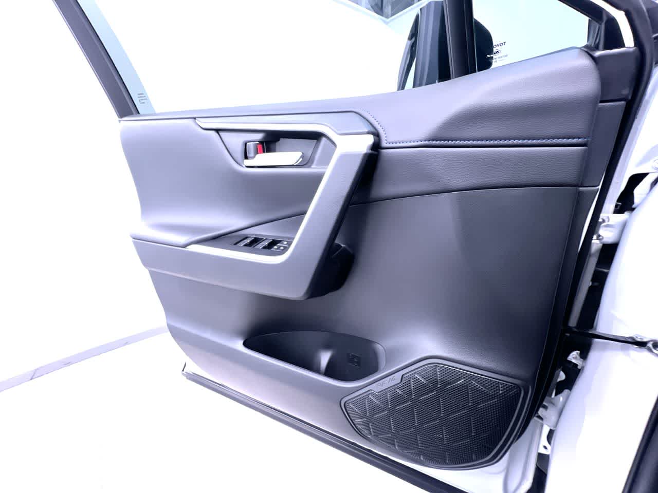 2025 Toyota RAV4 Hybrid XSE