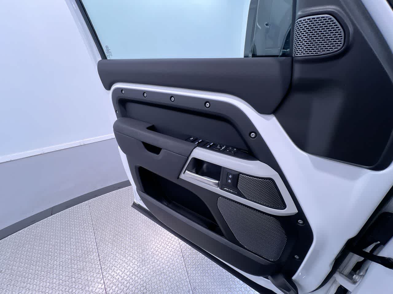 2023 Land Rover Defender S
