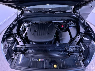 2023 Volvo XC60 Plus Dark Theme