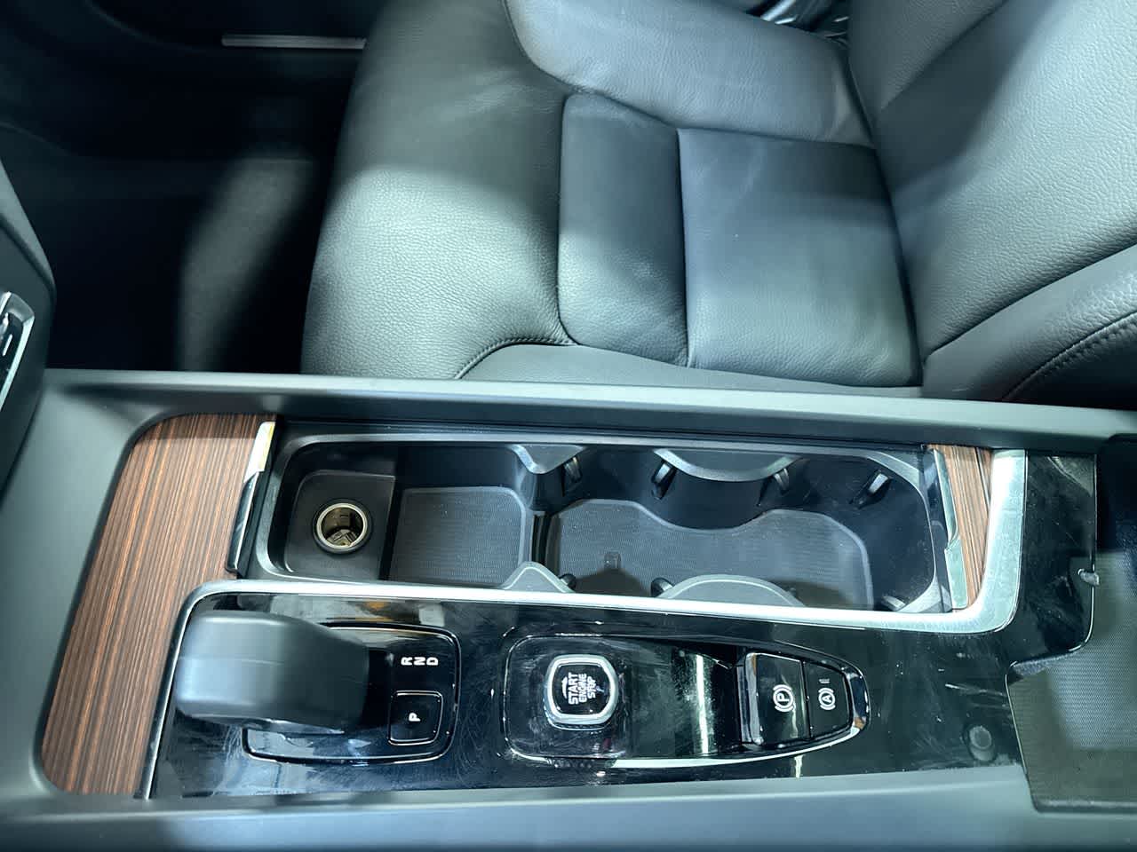 2025 Volvo V60 Cross Country Plus