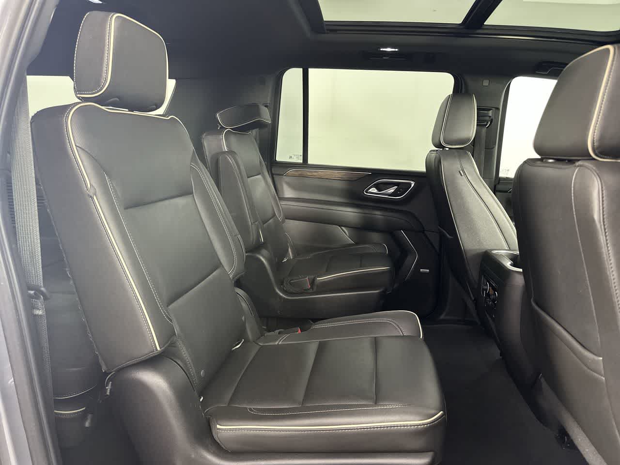 2022 Chevrolet Suburban Premier