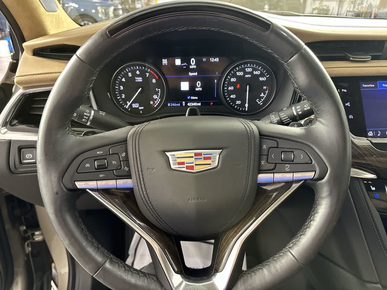 2023 Cadillac XT6 Premium Luxury