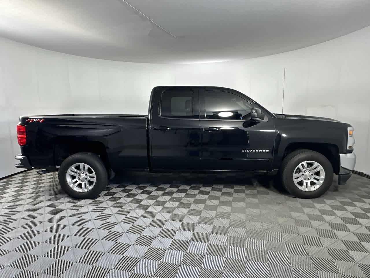 2019 Chevrolet Silverado LD LT