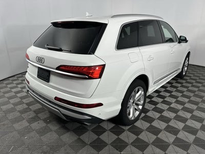 2025 Audi Q7 Premium Plus