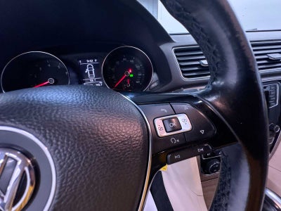 2016 Volkswagen Passat 1.8T SE