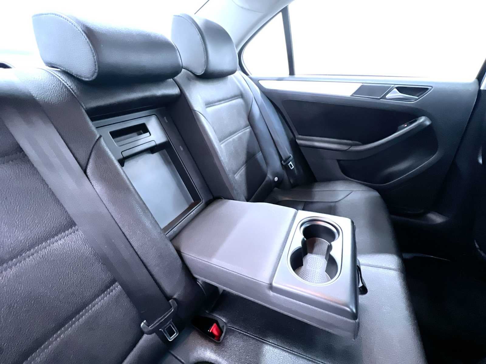 2011 Volkswagen Jetta TDI LE