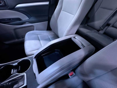 2018 Toyota Highlander LE