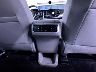 2018 Toyota Highlander LE