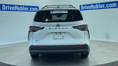 2025 Toyota Sienna XLE