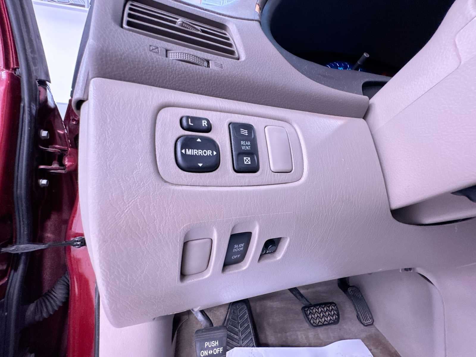 2008 Toyota Sienna LE