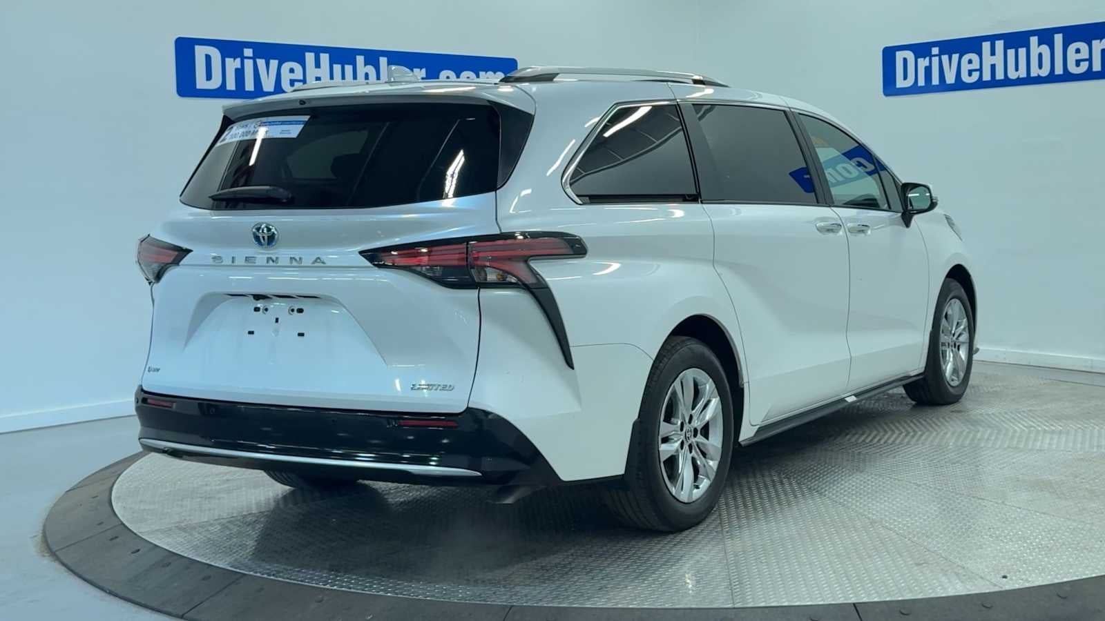2025 Toyota Sienna Limited