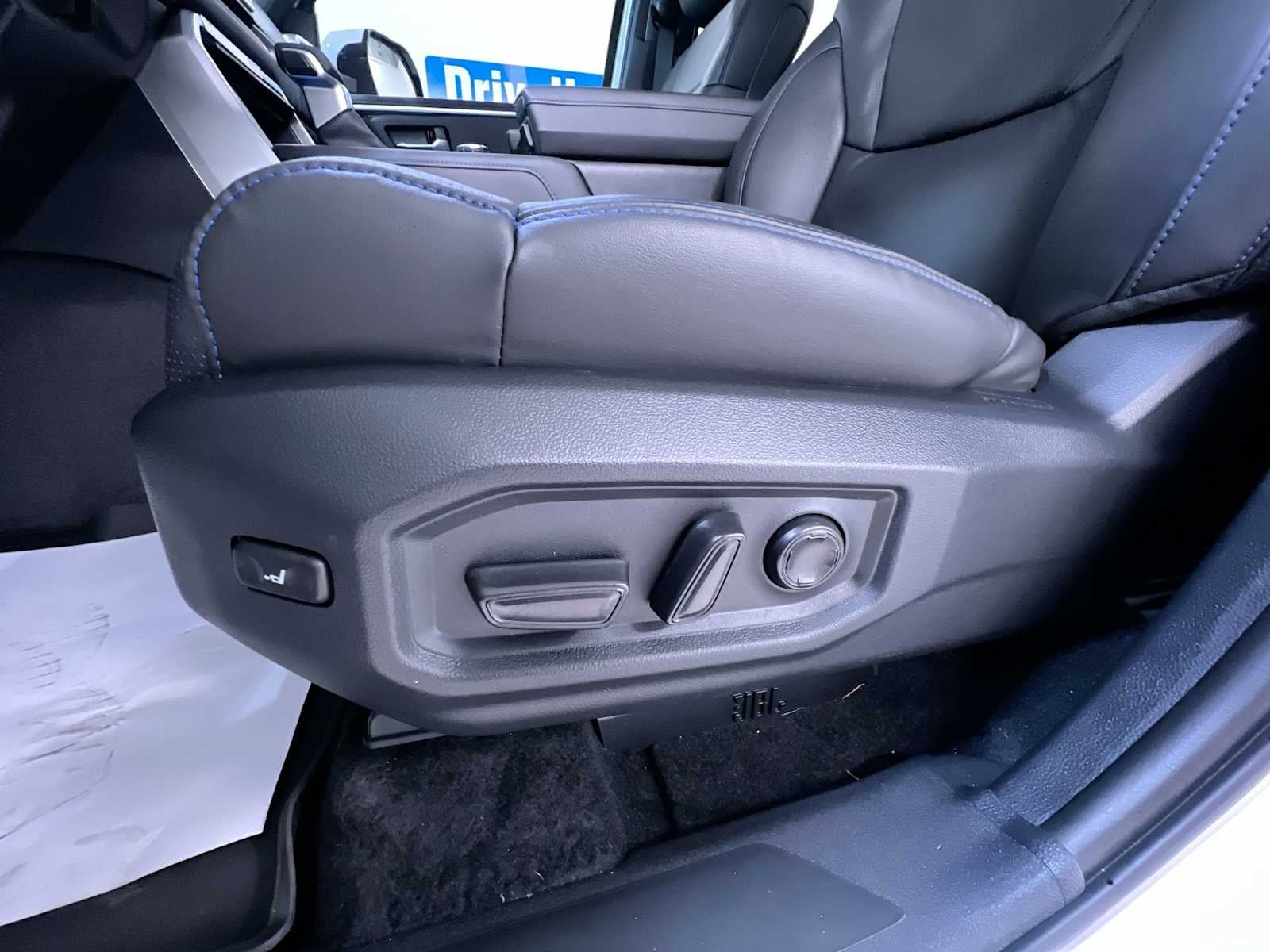 2025 Toyota Tundra Platinum Hybrid