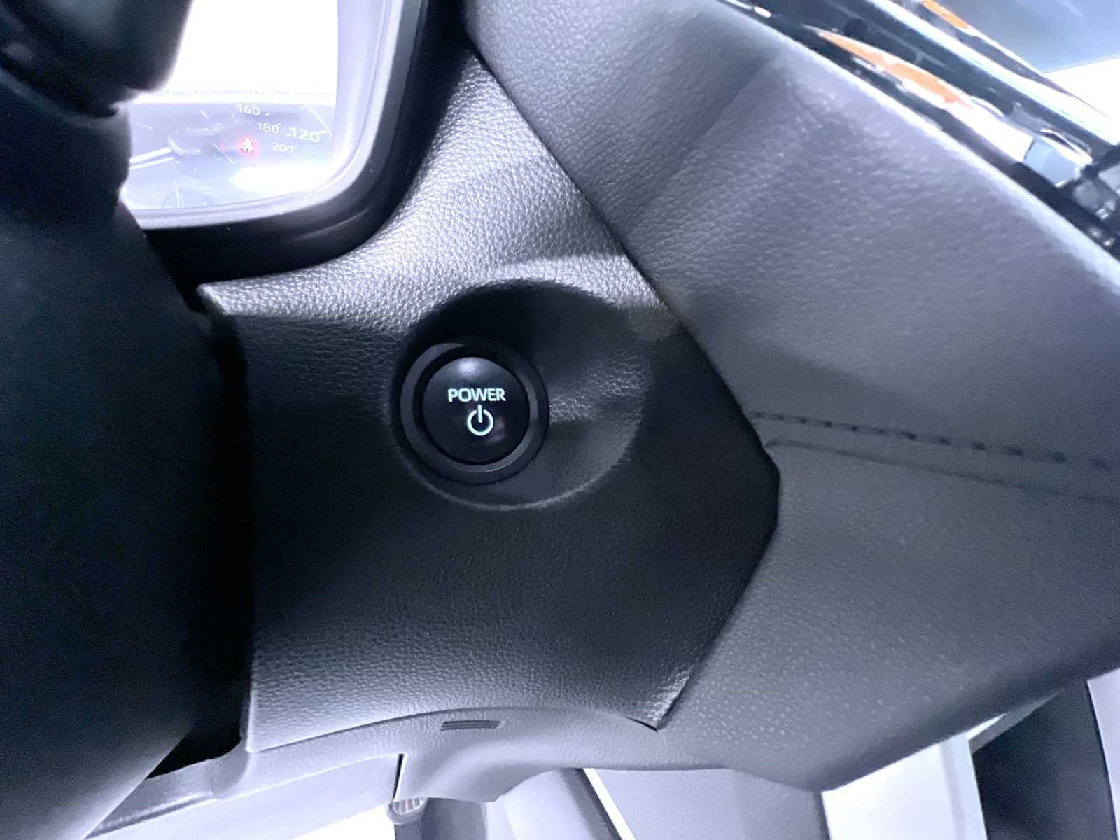 2025 Toyota Corolla Cross Hybrid SE