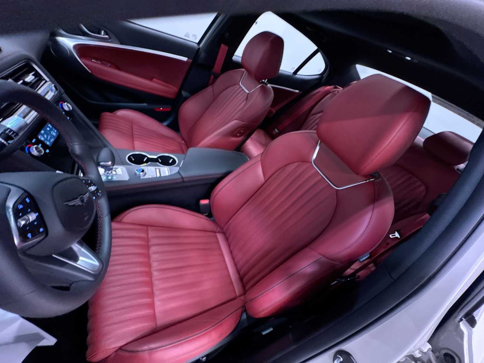 2025 Genesis G70 2.5T