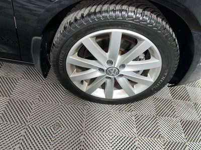 2014 Volkswagen Jetta TDI w/Sunroof & Nav