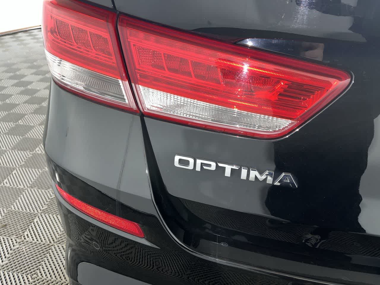 2019 Kia Optima S