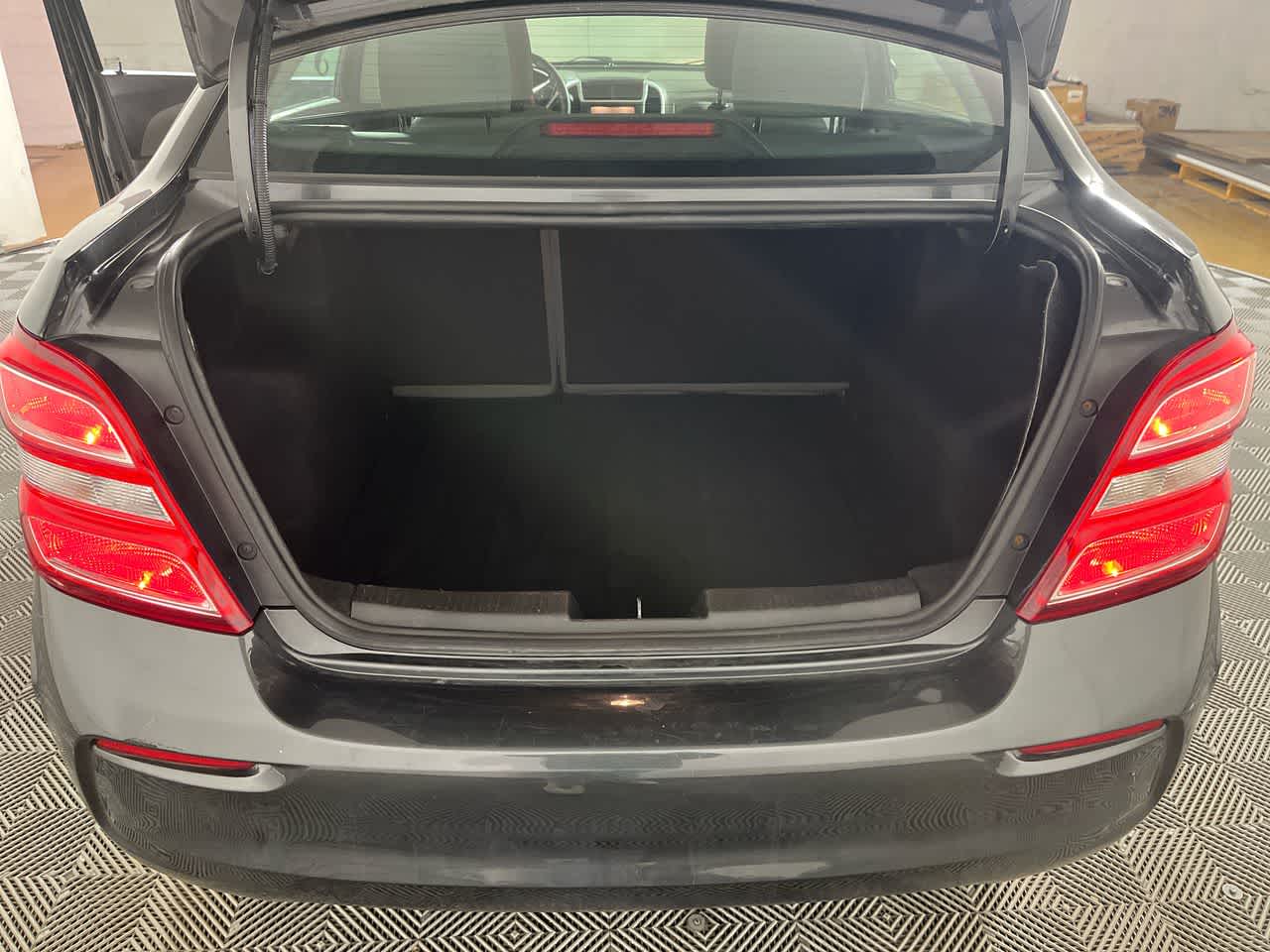 2017 Chevrolet Sonic LS