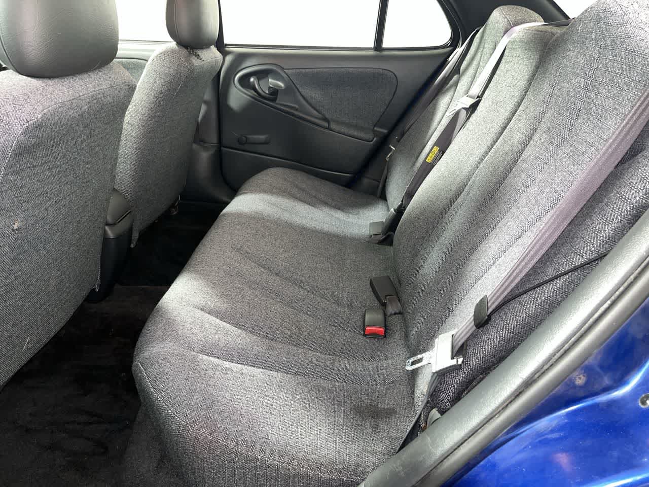 2004 Chevrolet Cavalier Base