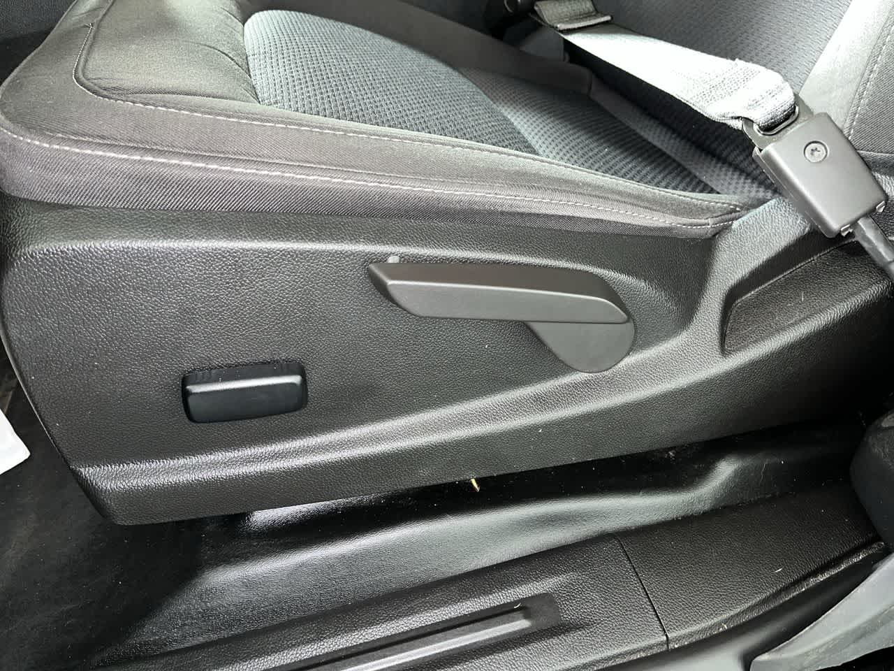 2022 Chevrolet Colorado 2WD LT