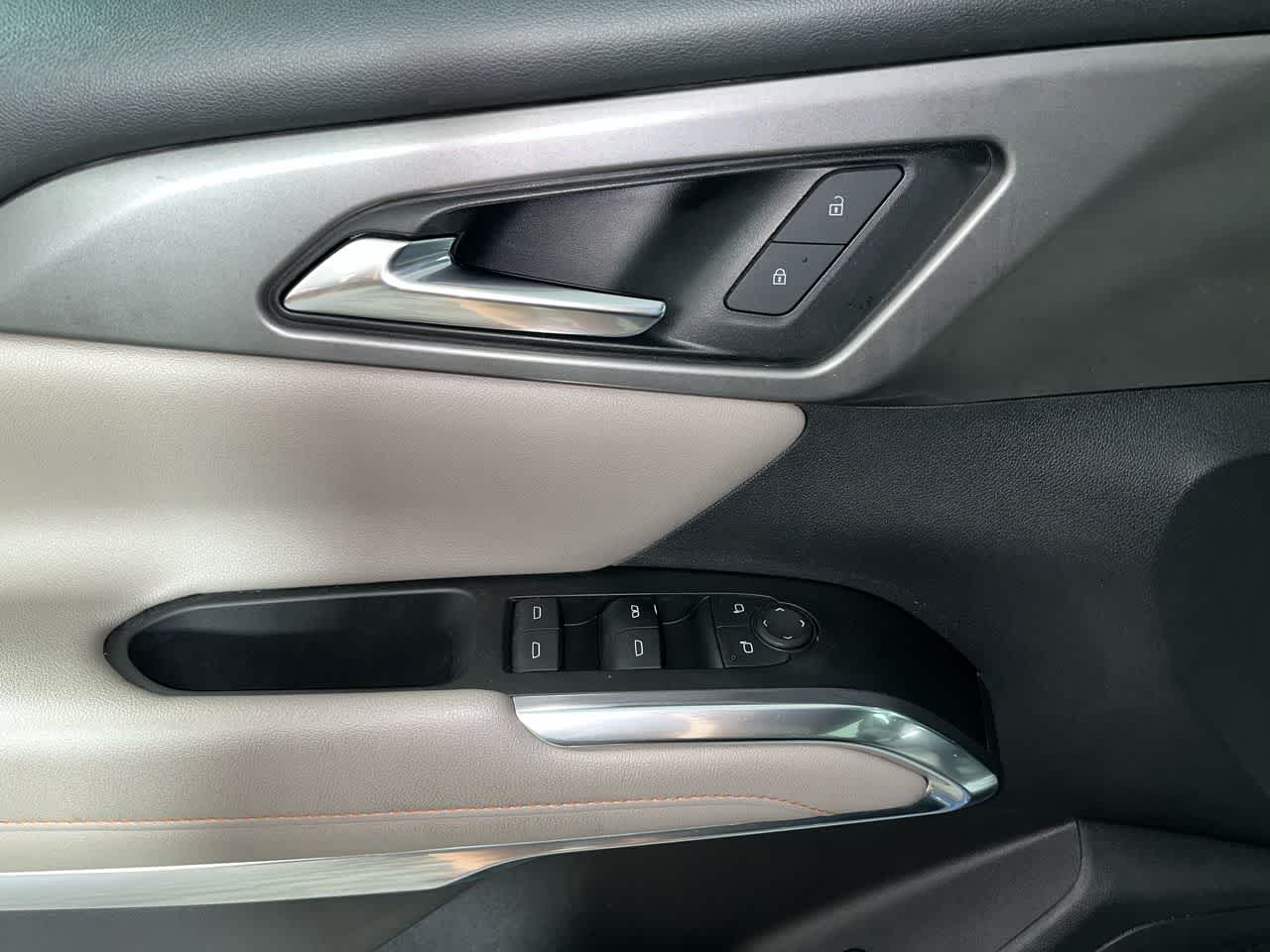 2024 Chevrolet Traverse FWD LT