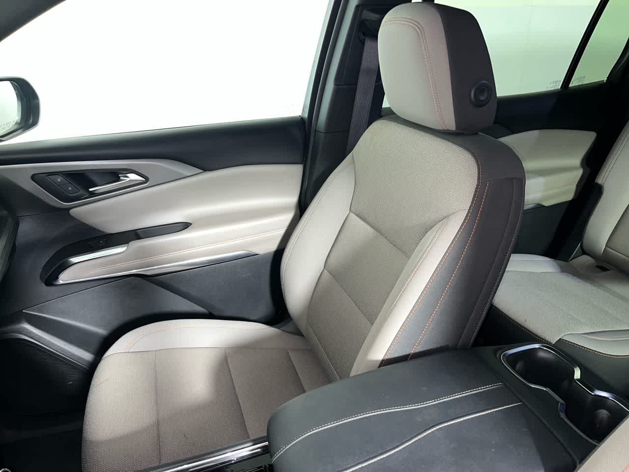 2024 Chevrolet Traverse FWD LT
