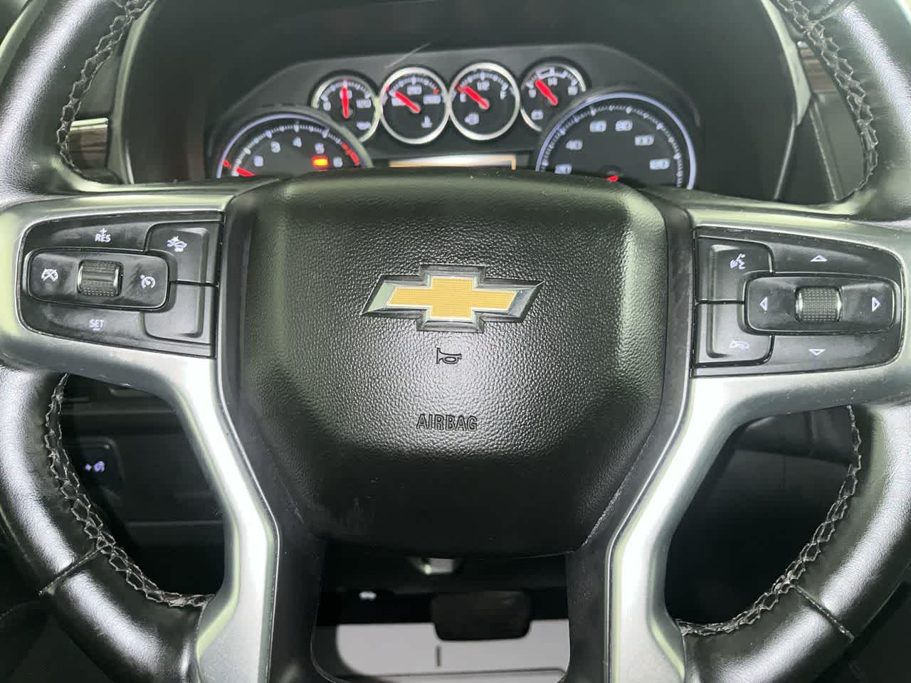 2023 Chevrolet Suburban LS