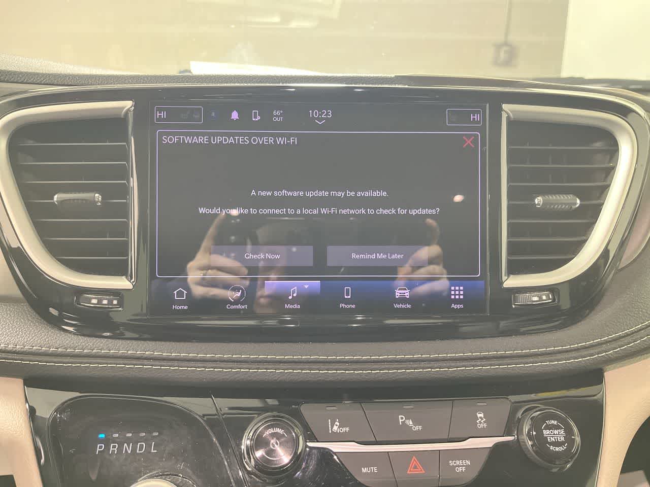 2023 Chrysler Pacifica Hybrid Touring L