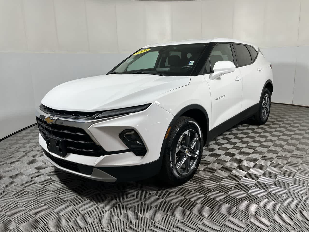 2025 Chevrolet Blazer LT