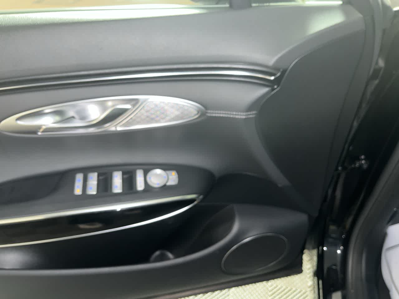 2025 Genesis GV70 2.5T