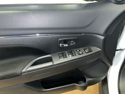 2025 Mitsubishi Outlander Sport ES