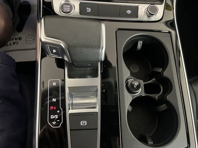 2023 Audi Q7 Premium