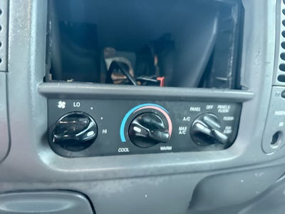 2000 Ford F-150 Work Series XL