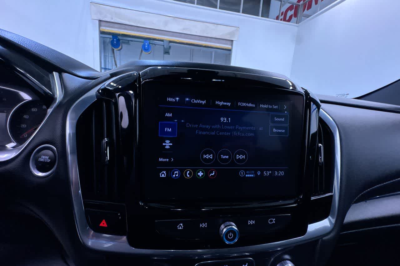 2022 Chevrolet Traverse LT Cloth