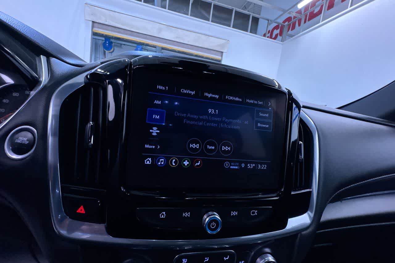 2022 Chevrolet Traverse LT Cloth