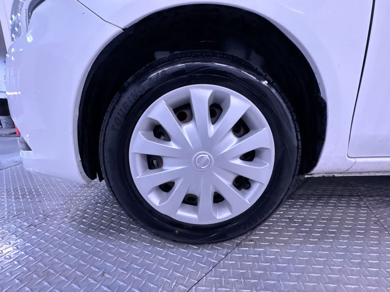 2018 Nissan Versa SV