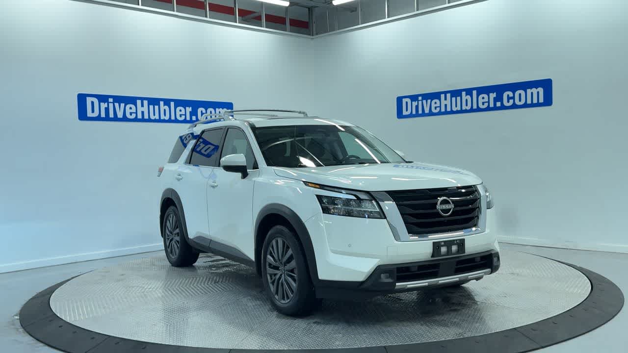 2022 Nissan Pathfinder SL