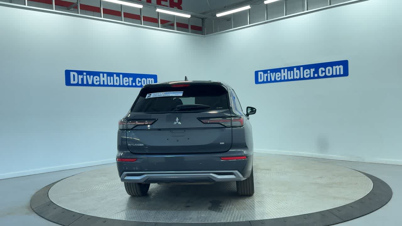 2025 Mitsubishi Outlander SE