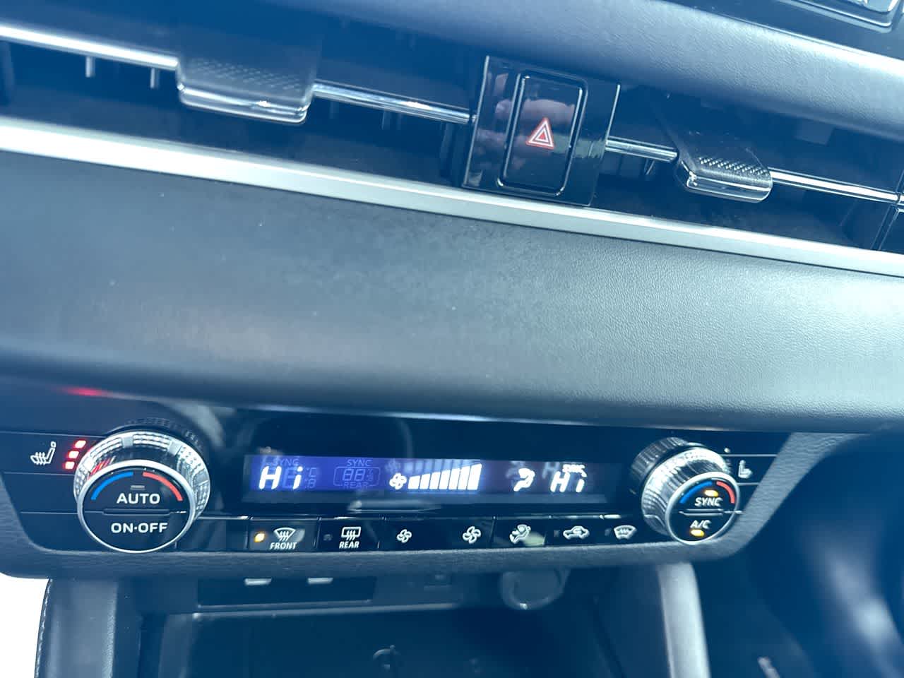 2025 Mitsubishi Outlander SE