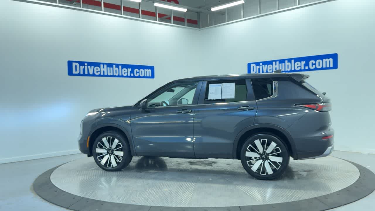 2025 Mitsubishi Outlander SE