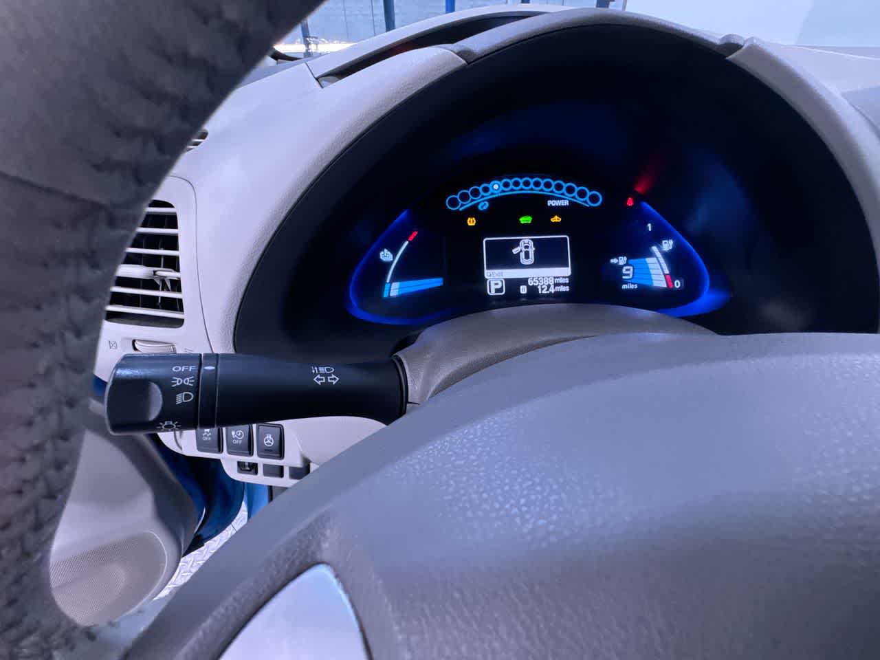 2012 Nissan LEAF SV