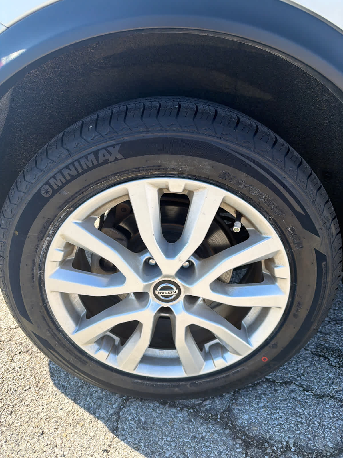 2022 Nissan Rogue Sport SV