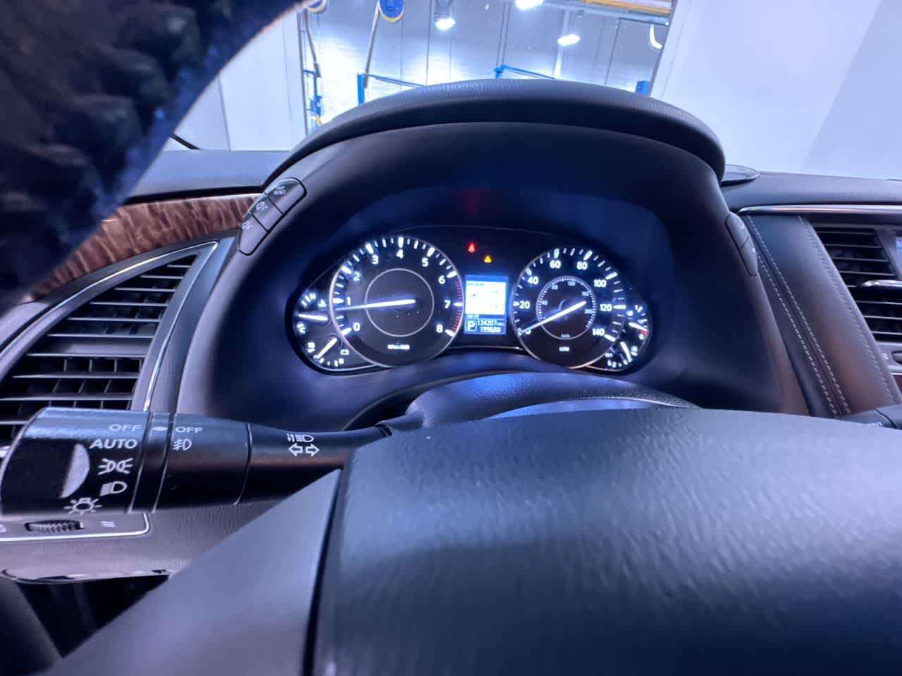 2017 Nissan Armada SV