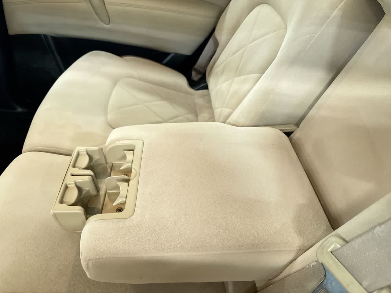 2017 Nissan Armada SV