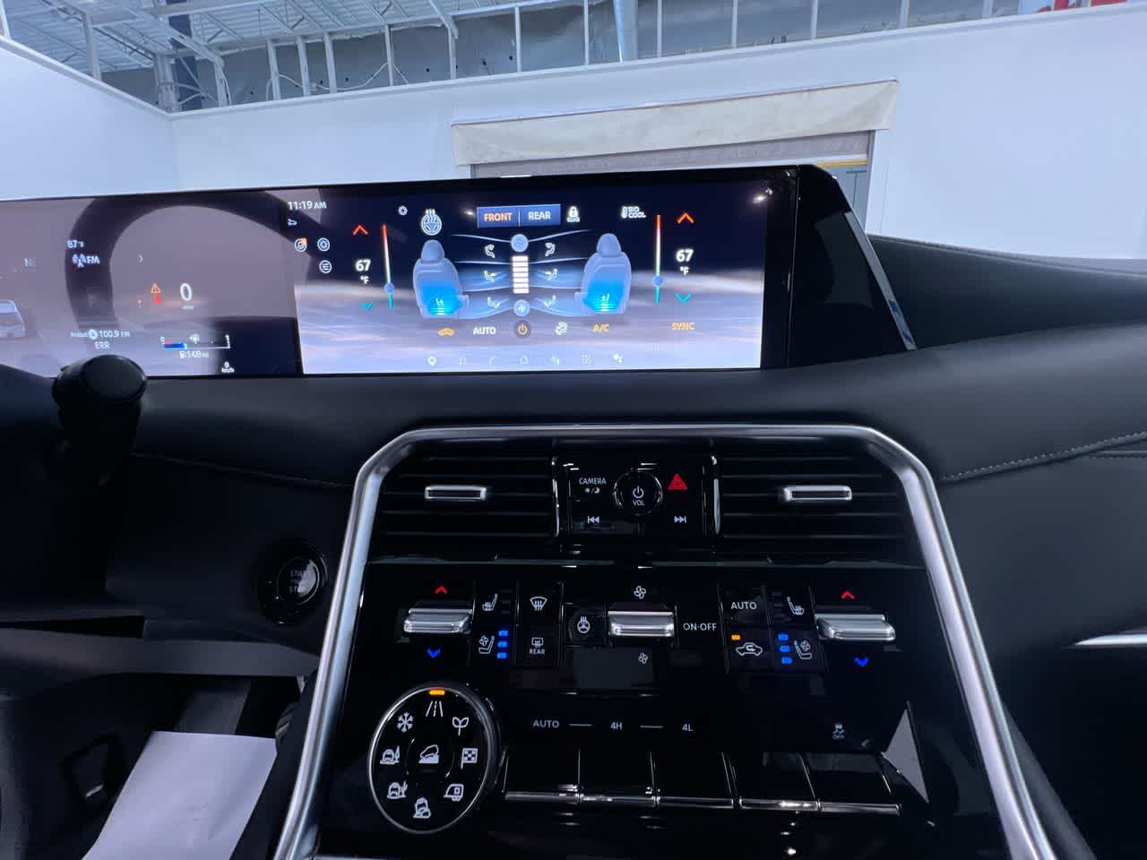 2025 Nissan Armada Platinum