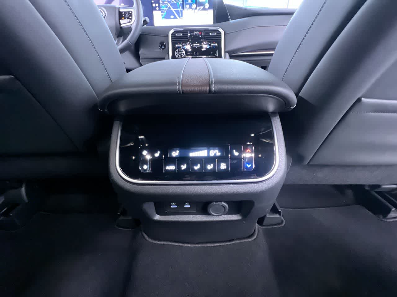 2025 Nissan Armada Platinum